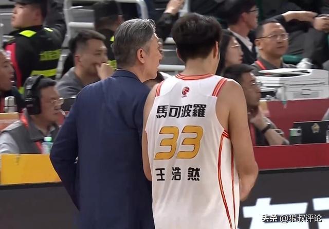 元游棋牌登录入口-深圳主帅：12连胜处理不好会变成包袱 目前最大问题是重新组合阵容